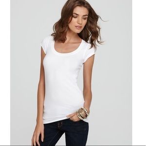 Theory classic Juin scoop neck white tshirt - sz S